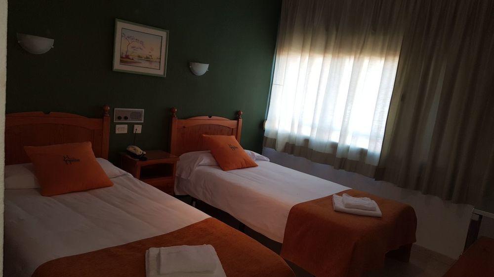 Oyo Hotel Costa Andaluza Motril Exterior photo