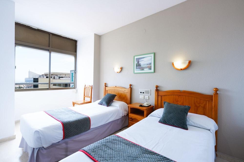 Oyo Hotel Costa Andaluza Motril Exterior photo